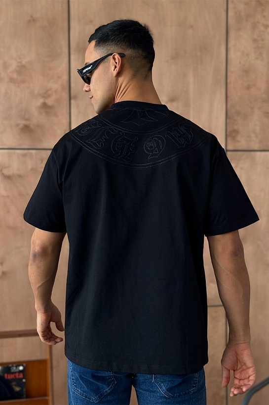 Чёрная оверсайз футболка Gothic logo
