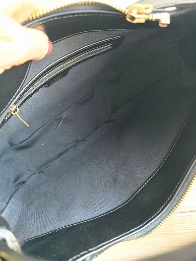 Кожаная сумка Yves Saint Laurent Le 31x20   