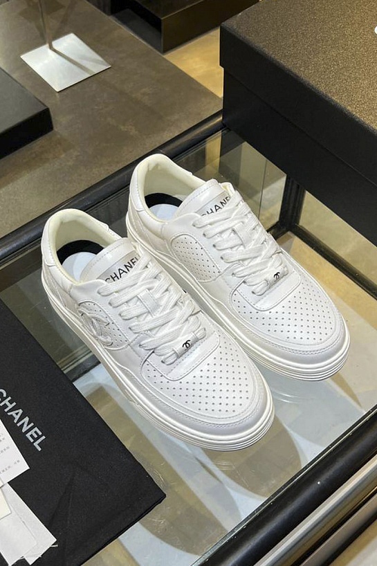 Женские кожаные кроссовки Chanel Premium - White