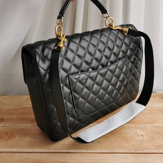 Кожаная сумка Chanel 36x25 см
