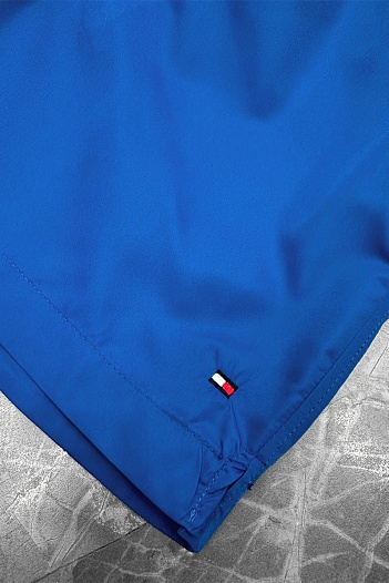 Мужские шорты Tommy Hilfiger синего цвета   