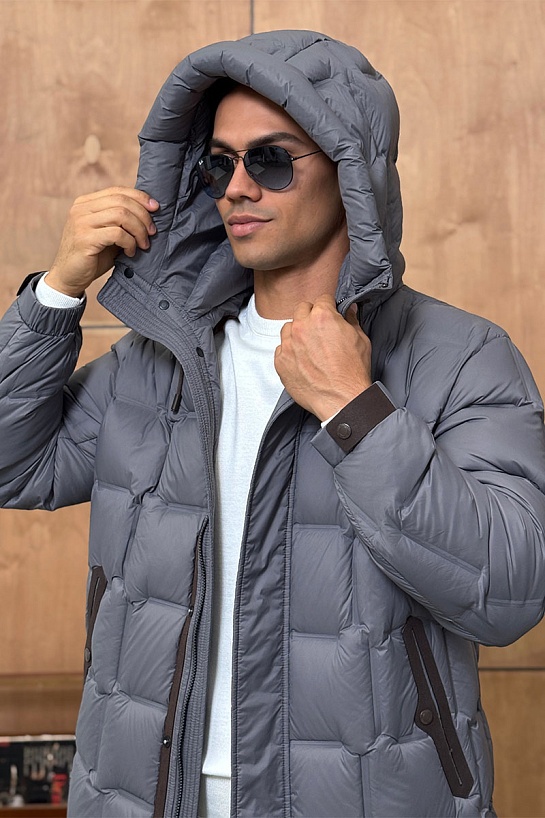 Мужской пуховик Zegna серого цвета