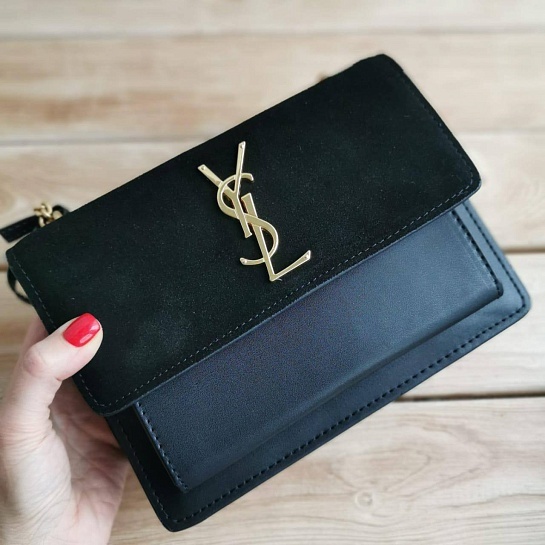 Женская чёрная сумка Yves Saint Laurent 22x17 см
