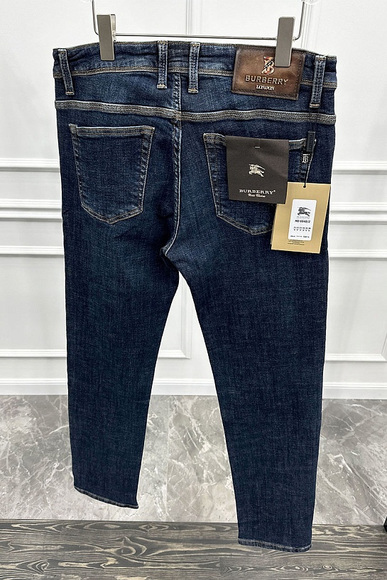 Джинсы тёмно-синего цвета Burberry regular fit