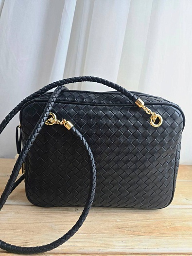 Кожаная сумка Bottega Veneta Mckenzie 27x13 см   