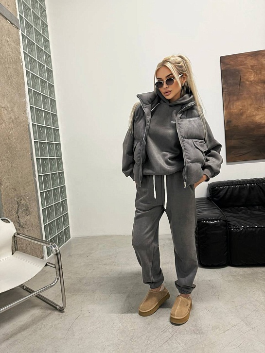 Женский серый костюм тройка MIU MIU