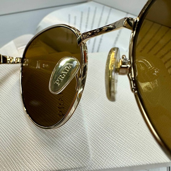 Солнцезащитные очки Prada Loden Lenses