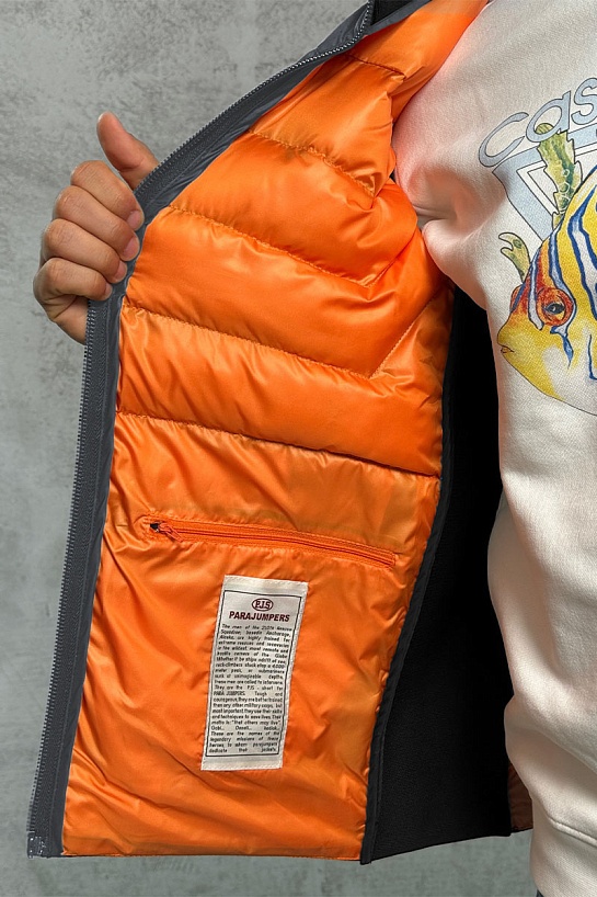 Мужской серый жилет Parajumpers