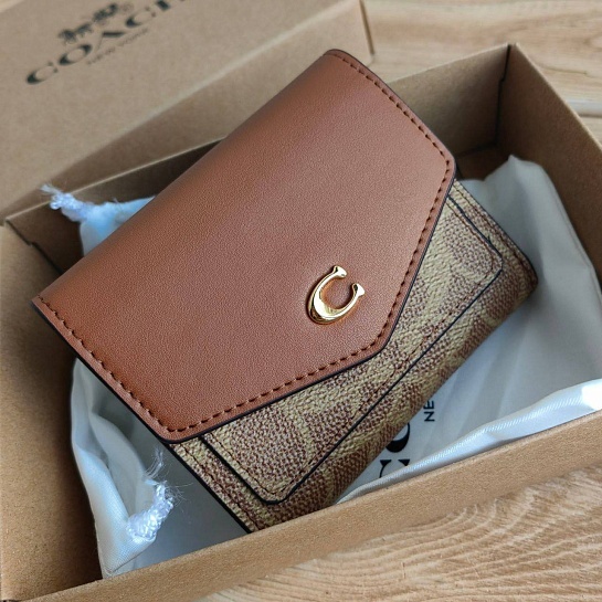 Кошелёк Coach Wyn Small 11x9.5 см (8 расцветок)