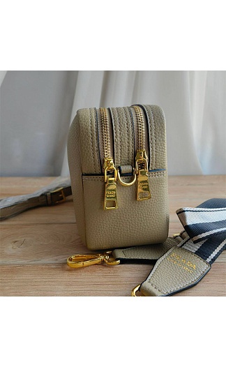 Кожаная сумка Prada Logo Shoulder 23x14 см- Beige   