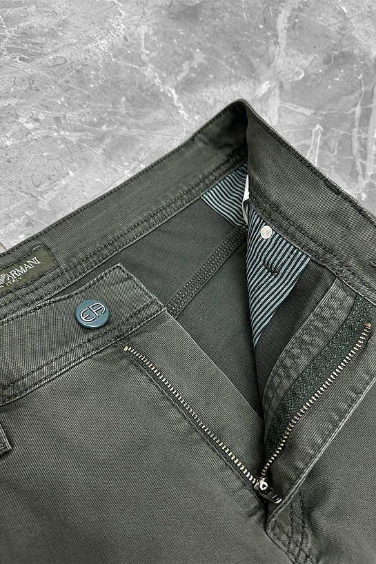 Мужские джинсы цвета хаки Emporio Armani