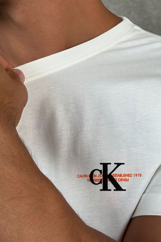 Мужская белая футболка Calvin Klein Urban Graphic