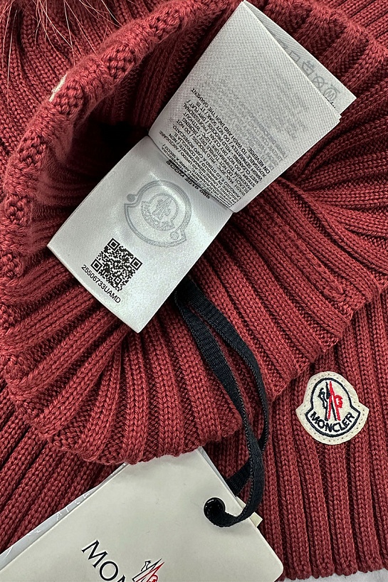 Комплект из шапки и шарфа бордового цвета Moncler logo-patch