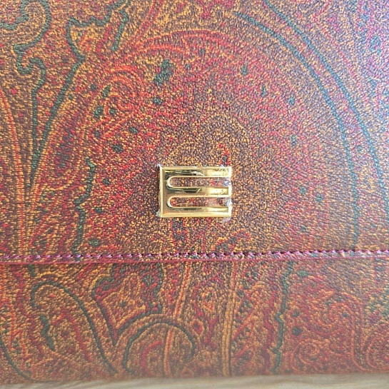 Кожаная сумка Etro с узором пейсли 25x20 см