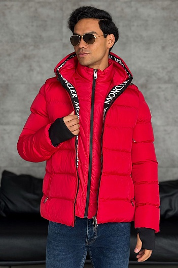 Утеплённая куртка красного цвета Moncler logo-patch   