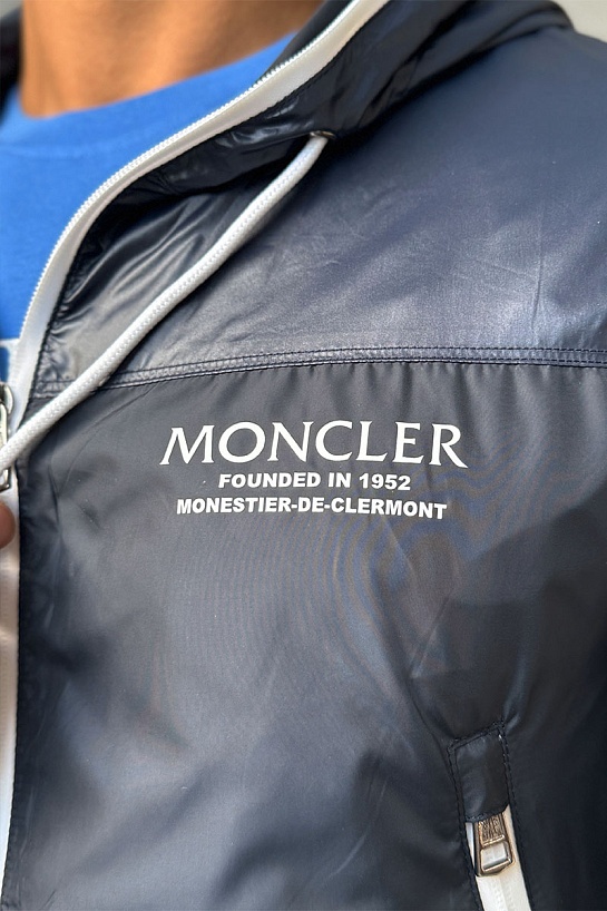 Мужская тёмно-синяя ветровка Moncler Vaugirard