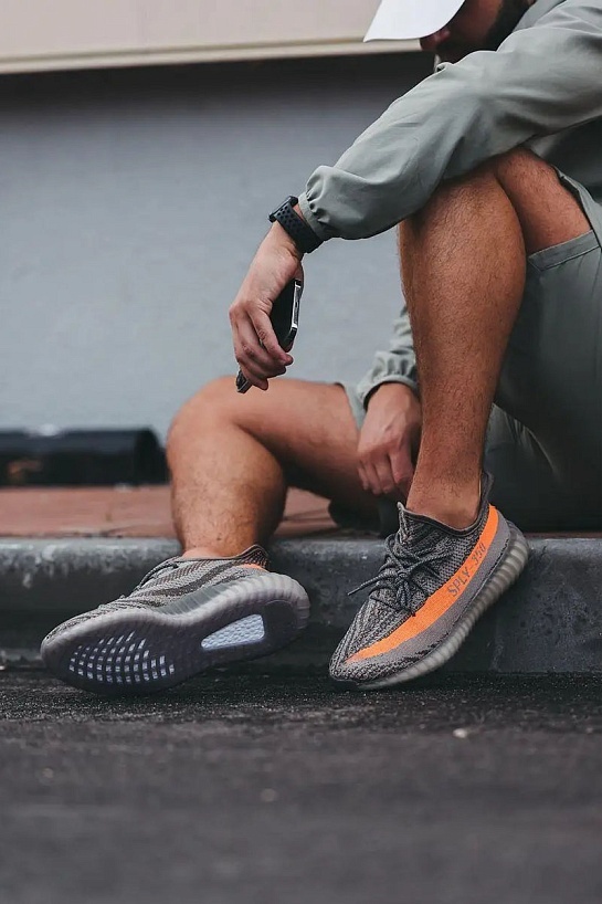 Кроссовки Adidas Yeezy Boost 350 v2 "Beluga" Premium