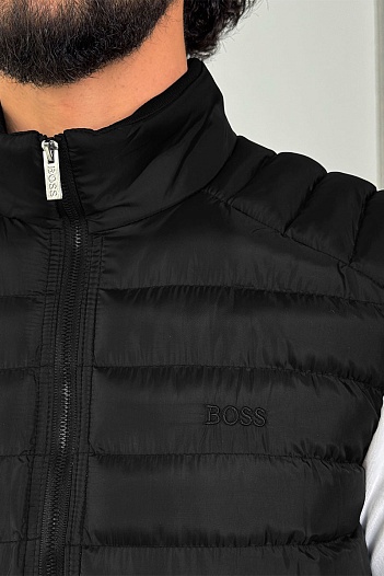 Мужской чёрный жилет Hugo Boss   