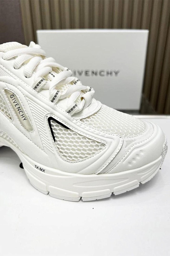 Белые комбинированные кроссовки Givenchy TK-MX Runner