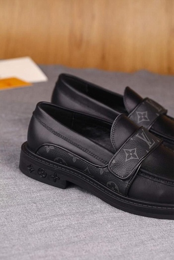 Кожаные лоферы Louis Vuitton Monogram - Black   
