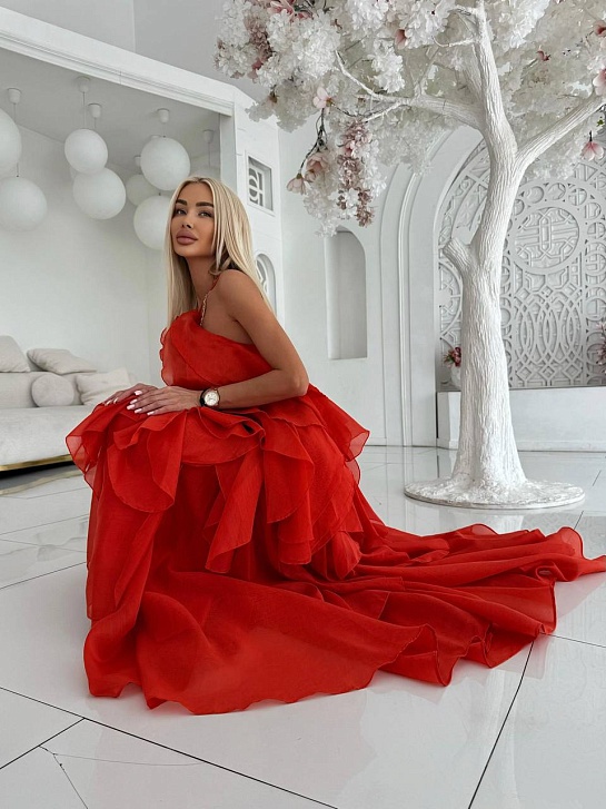 Женское воздушное платье красного цвета Zimmermann