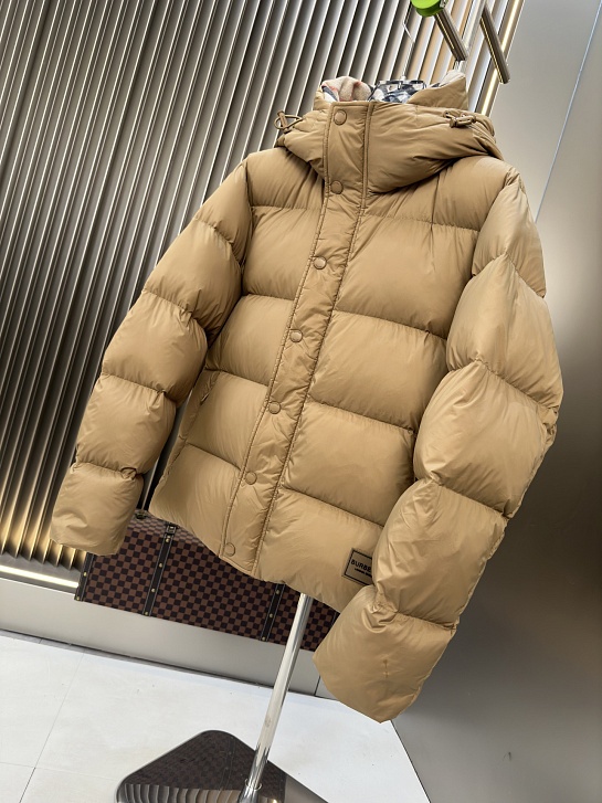 Мужской пуховик Burberry Halsby - Beige