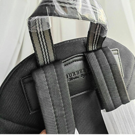Нейлоновый рюкзак Burberry Horseferry logo 40x30 см