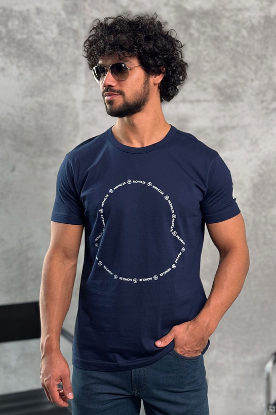 Тёмно-синяя брендовая футболка Moncler Logo Outline