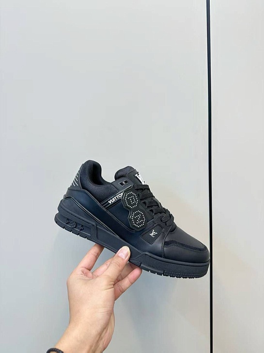 Женские кожаные кроссовки Louis Vuitton Trainer premium - Black