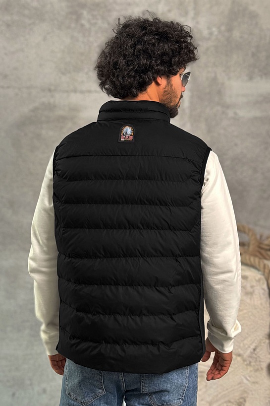 Мужской чёрный жилет Parajumpers
