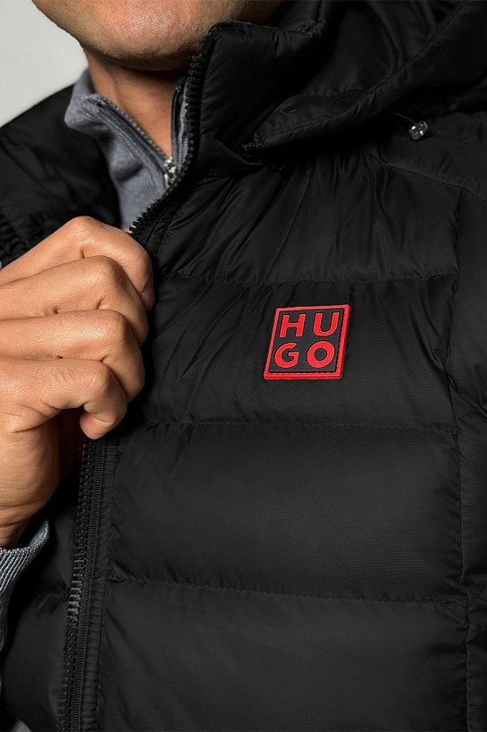 Мужской чёрный жилет Hugo Boss