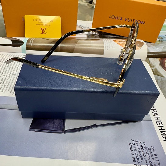 Брендовые солнцезащитные очки-авиаторы Louis Vuitton