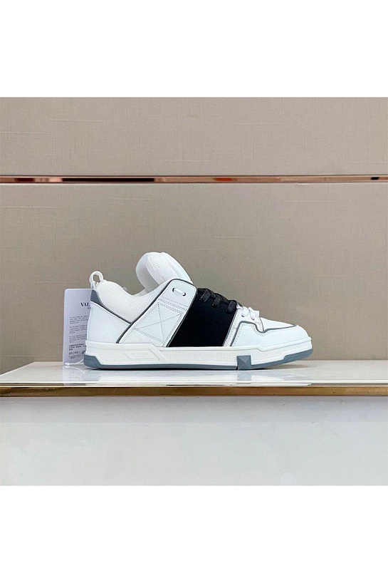 Мужские кожаные кроссовки Valentino