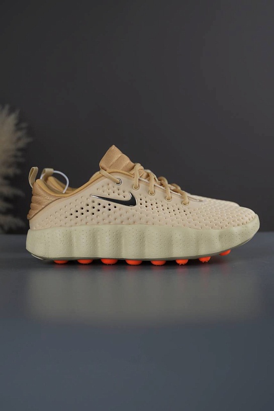 Кроссовки Nike Mind 002