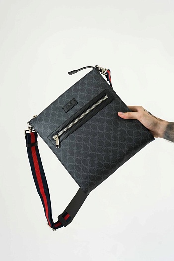 Кожаная сумка Gucci GG Black Supreme Square messenger bag 27x26 см   