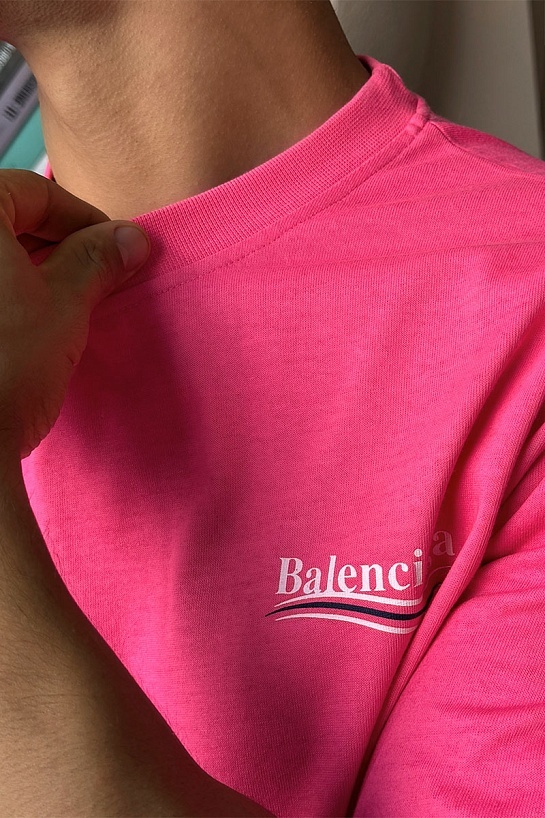 Мужская оверсайз футболка Balenciaga розового цвета