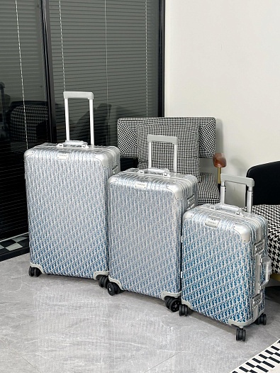 Чемодан Rimowa x Dior Aluminum Gradient M Premium 67x42x27 см   