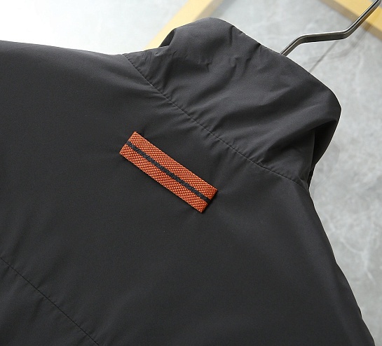 Мужская чёрная ветровка Zegna