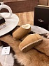 Женские слипоны с мехом UGG Tasman - Chestnut