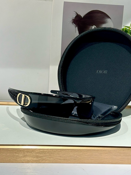 Солнцезащитные очки Dior Very