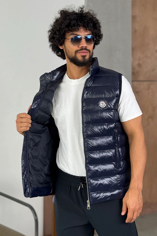 Мужской тёмно-синий жилет Moncler