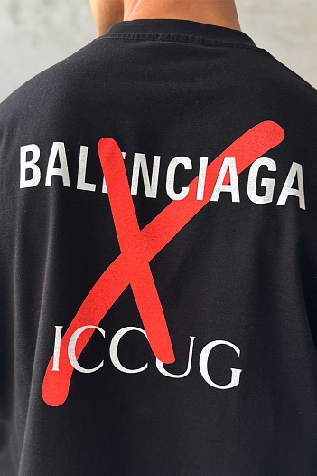 Чёрная оверсайз футболка Balenciaga Collaboration   