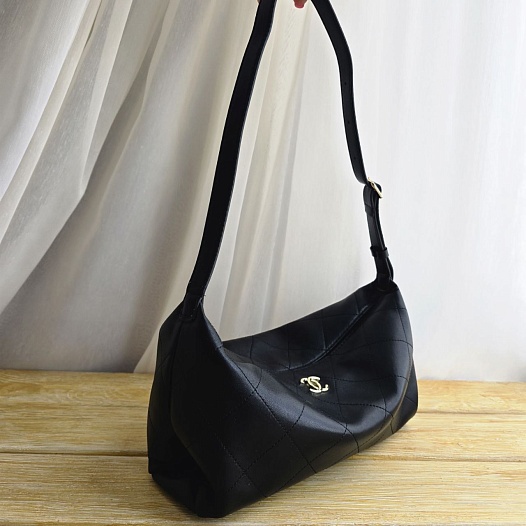 Кожаная сумка Chanel 28x15 см   