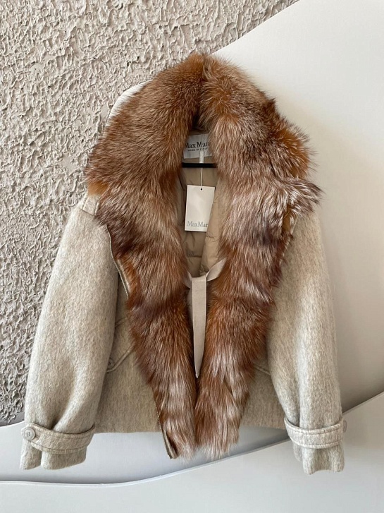 Женский пуховик с натуральным мехом Max Mara Premium