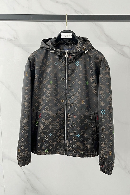 Ветровка коричневого цвета Louis Vuitton Monogram