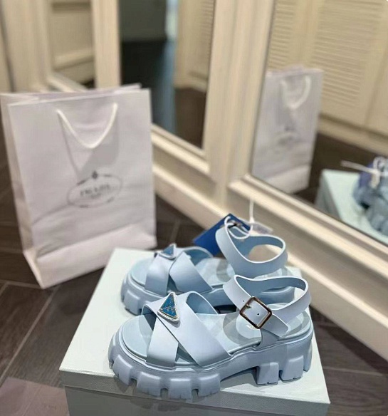 Женские кожаные сандалии Prada Monolith Fisherman - Blue