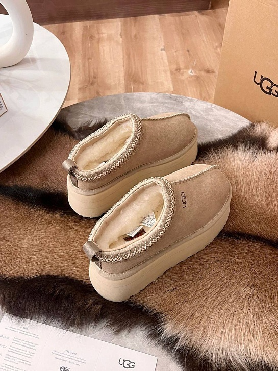 Женские замшевые ботинки UGG Tazz Platform - Beige