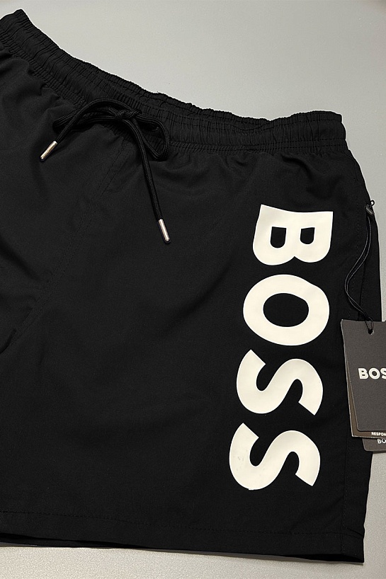 Мужские чёрные шорты Hugo Boss logo-print