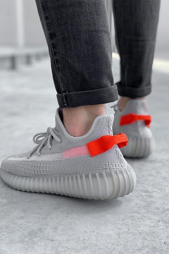 Кроссовки Adidas Yeezy Boost 350 V2 “Tail Light” Premium