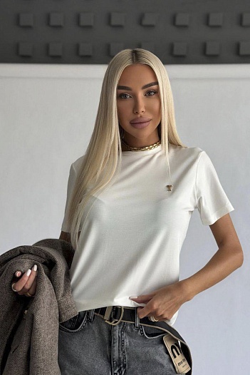Женская базовая футболка Ami белого цвета premium   